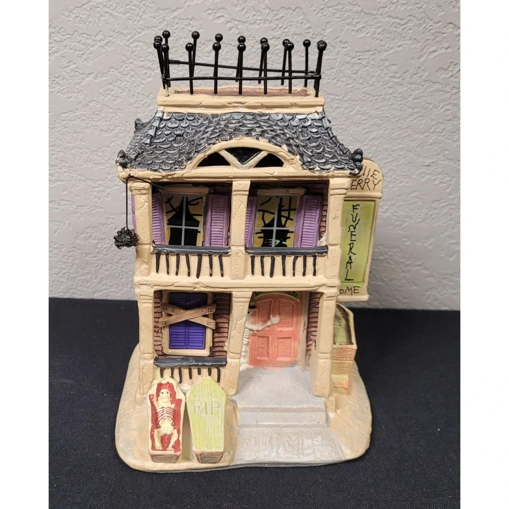 Lighted Crosslight Halloween Howie Berry Funeral Halloween Village House